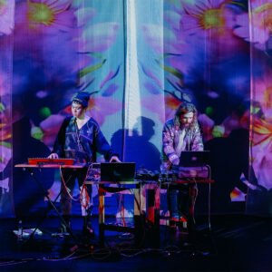 Güldeste und Benjamin - AV Performance von Güldeste Mamac & Benjamin Jantzen